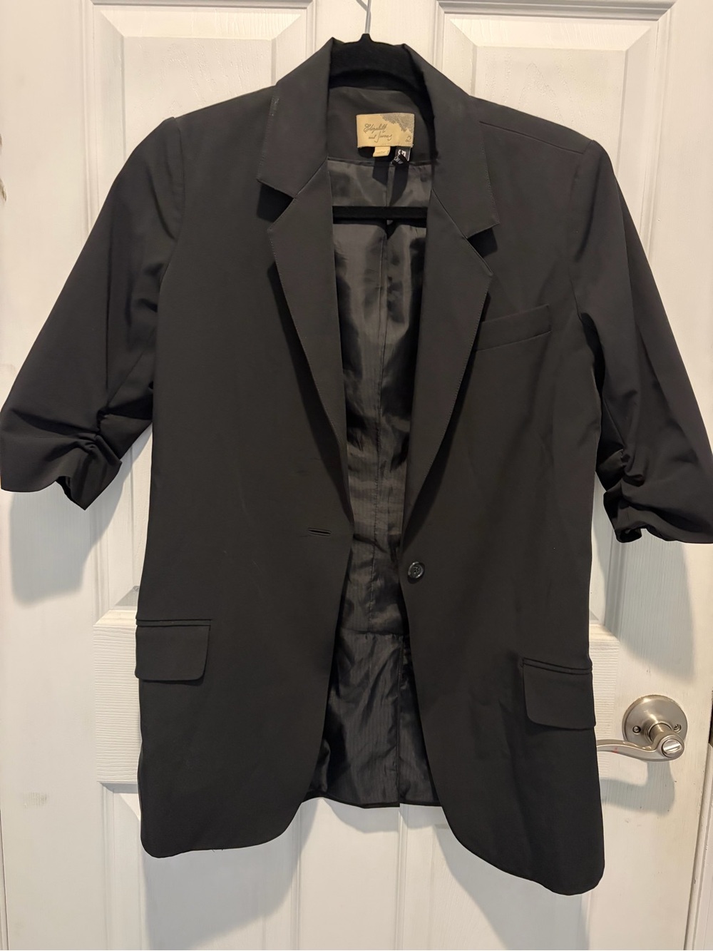 Elizabeth and James Black Tailored Women's Blazer